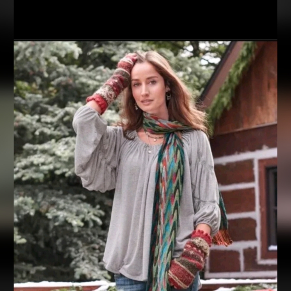Sundance Grey Hi-Lo Swing Tunic. Gathered Bat Sleeves. Medium